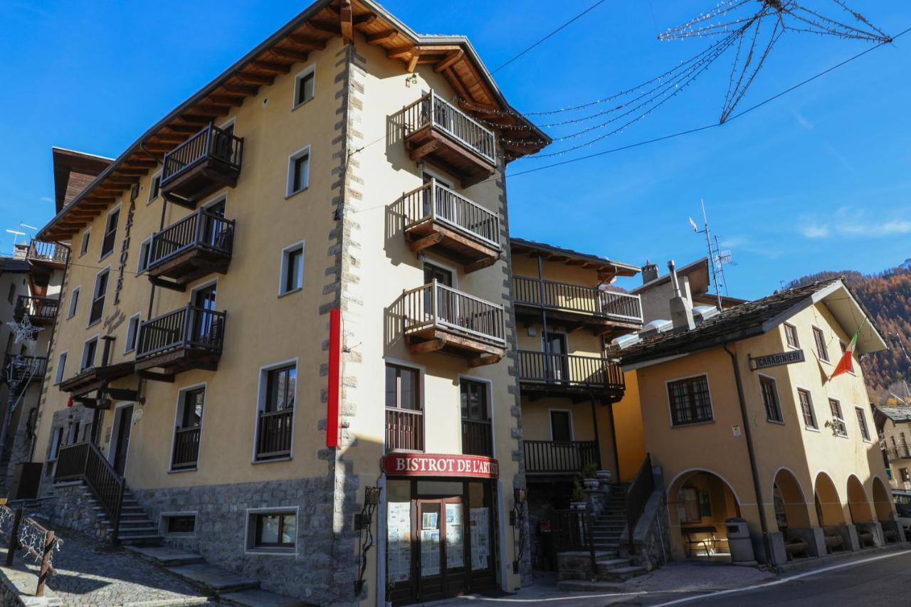 Art Hotel Grandes Murailles Valtournenche Exterior photo
